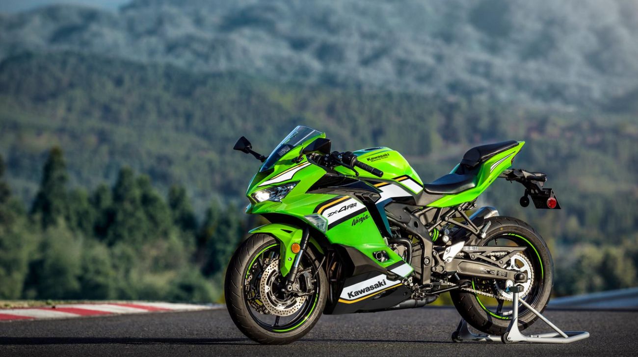 Kawasaki Launches 2025 Ninja ZX-4R and ZX-4RR; Prices Start From ₹8.79 Lakh